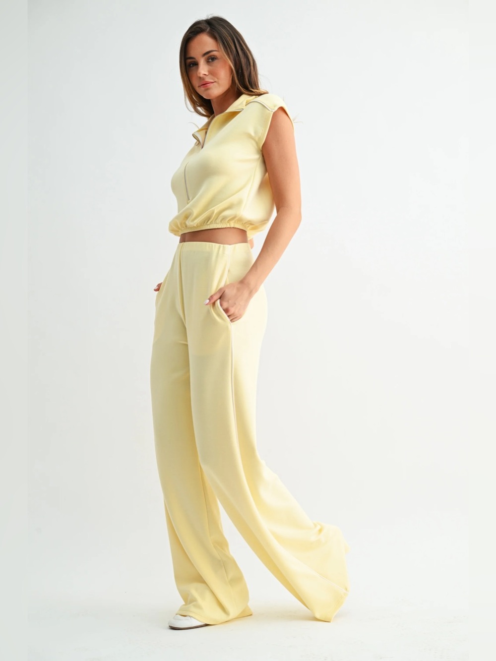 NWT WinWin Yellow Wide-Leg Two-Piece Pant Set with Zip Top - Picture 5 of 6